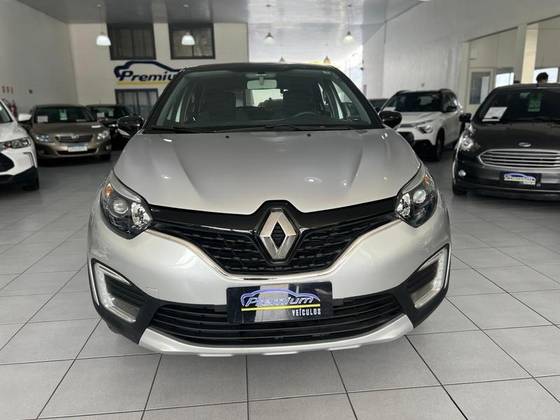 RENAULT CAPTUR 1.6 16V SCE FLEX LIFE X-TRONIC RENAULT CAPTUR 1.6 16V SCE FLEX LIFE X-TRONIC